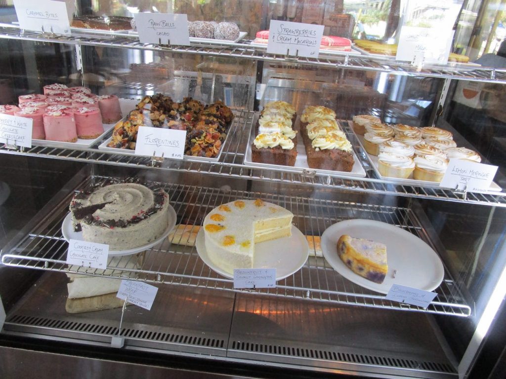 The cake and pastry cabinet