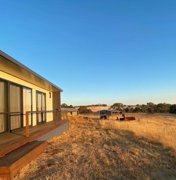 Caption; Set on 83 acres of unspoiled rolling paddocks, trees and chatty birds, the isolation is spectacular at the Frankland River Retreat